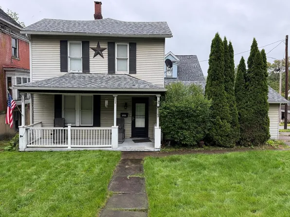 523 15th St, Franklin, PA 16323