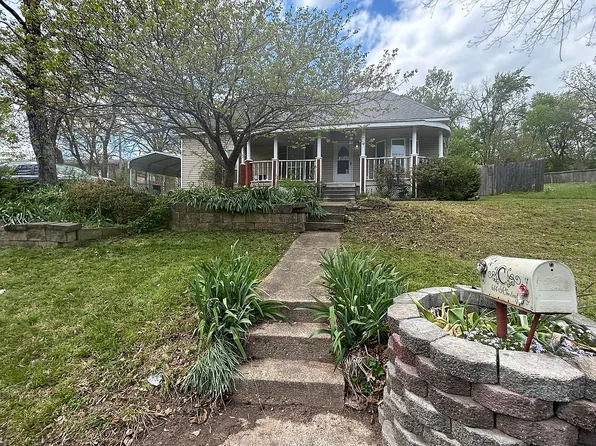 614 S Chestnut St, Harrison, AR 72601