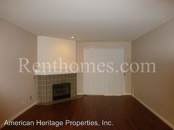5th image of 580 Camino De La Reina Unit 126