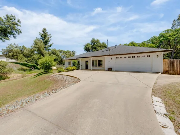 7265 Baldwin St, Valley Springs, CA 95252