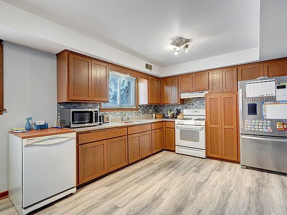 5th image of 1736 N 117th St