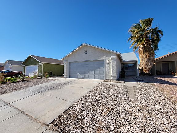 3rd image of 4631 Bumblebee Cir