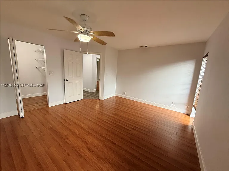 9717 N New River Canal Road 406 #406 — Photo 43