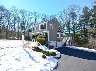 4 Harnden Rd, Foxboro, MA 02035