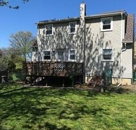 2nd image of 216 Angle Ave