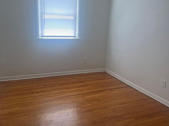 4th image of 4122 Chalfont Dr