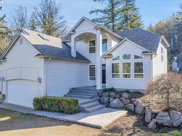 9220 SE Wooded Hills Ct, Damascus, OR 97089