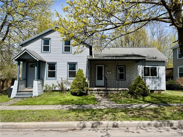 148 Osborne St, Auburn, NY 13021