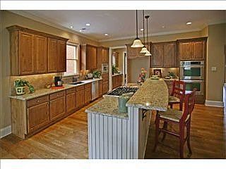 3rd image of 1842 Wellsley Dr