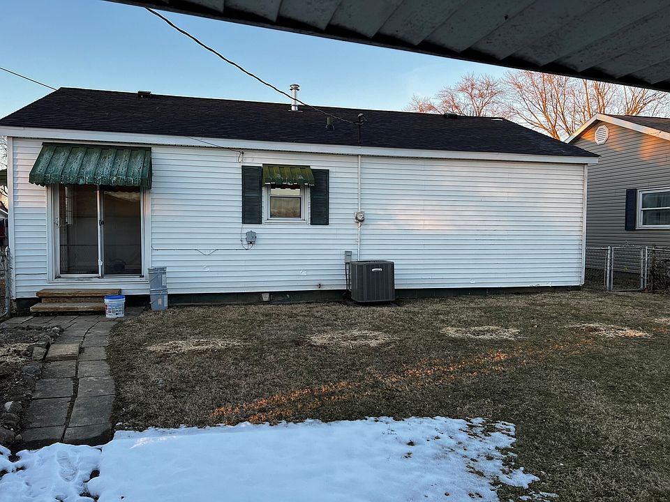 2nd image of 769 Howard St