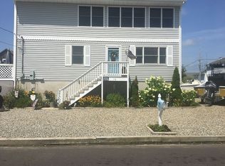73 Sheridan St, Waretown, NJ 08758