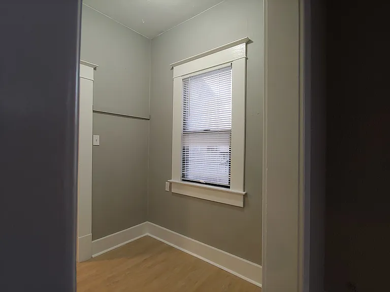 216 S Academy St — Photo 8