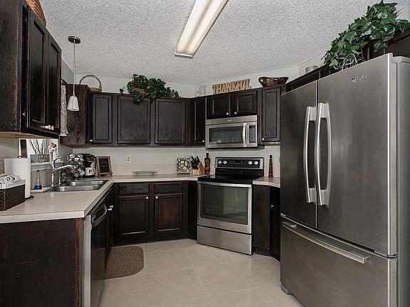3rd image of 120 Southern Bridge Blvd Unit 3