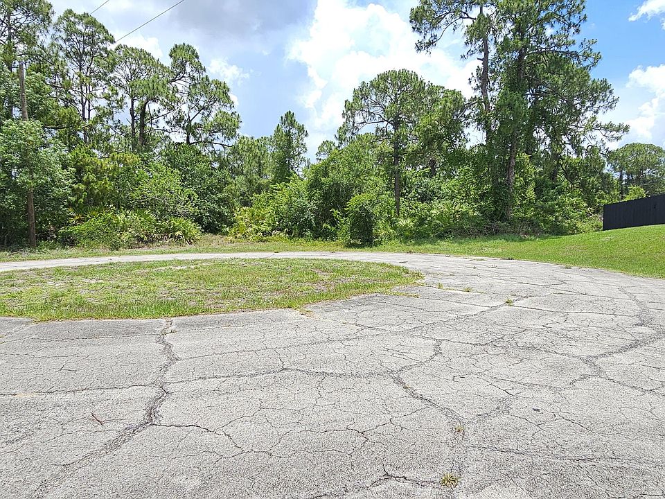 2nd image of 5006 Cyrus Court