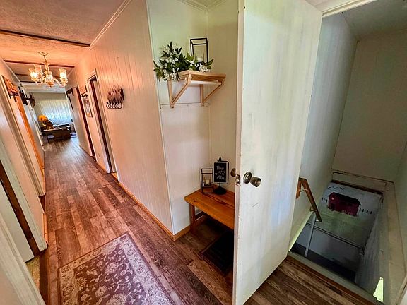 5th image of 2775 Harmony Rd