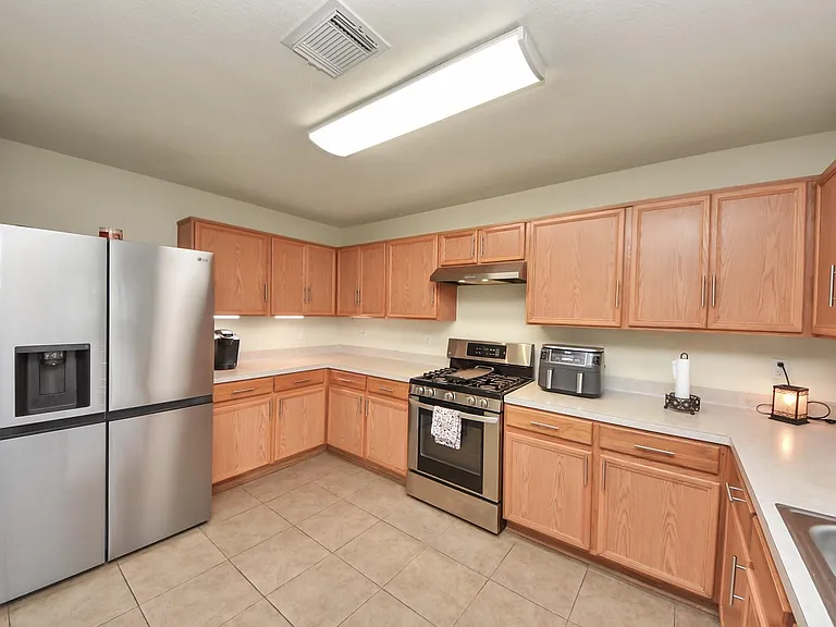 17006 Kemble Creek Dr — Photo 7