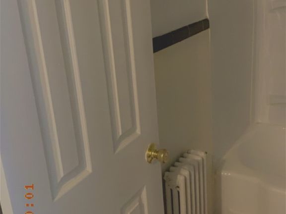 4th image of 2907 Cornwall Road2nd Floor