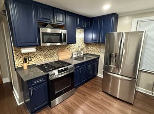 121 Stanwood St #1, Providence, RI 02907