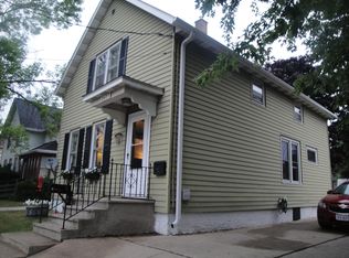 2407 Adams St, Two Rivers, WI 54241