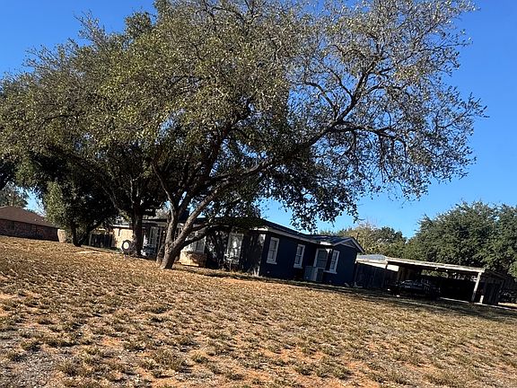 2nd image of 1117 E Brazos