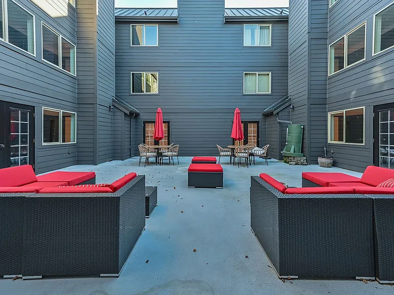 The Morgan $500 Off First Month! — Photo 45