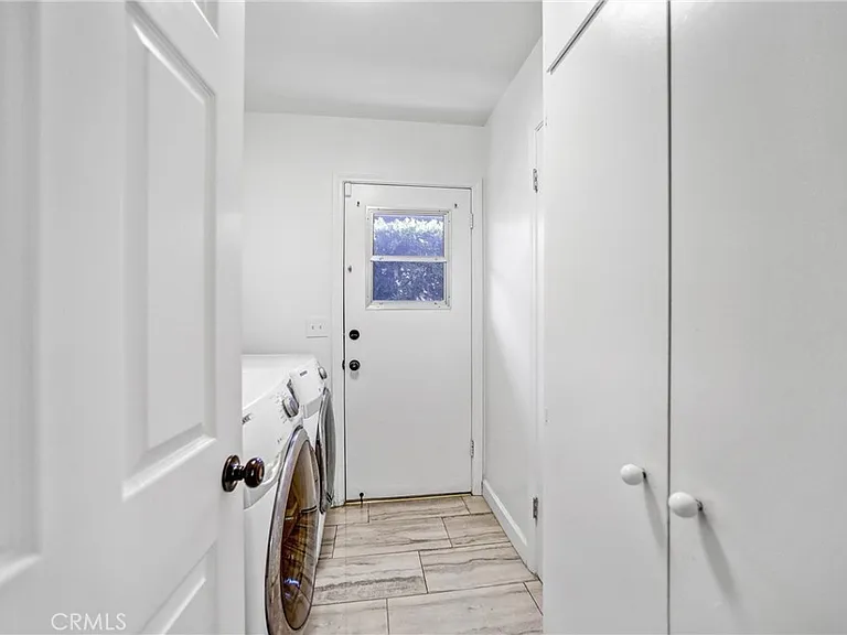 452 W Winnie Way — Photo 26