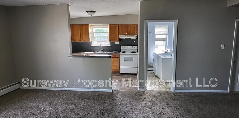 1007 Fairview Rd #D — Photo 3