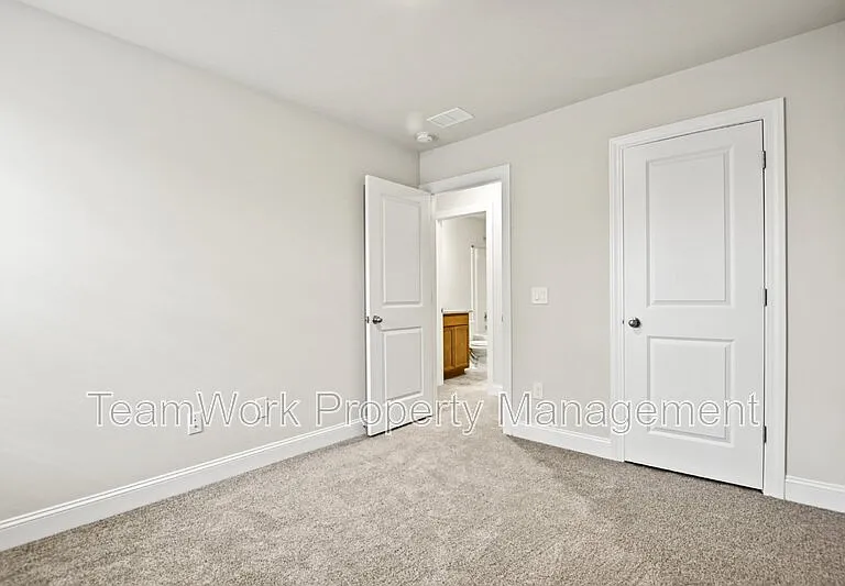 101 Langley Dr #C — Photo 21