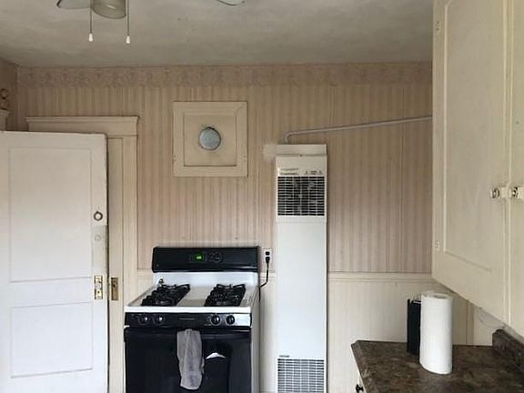 2nd image of 188 Hillside Ave Floor 3