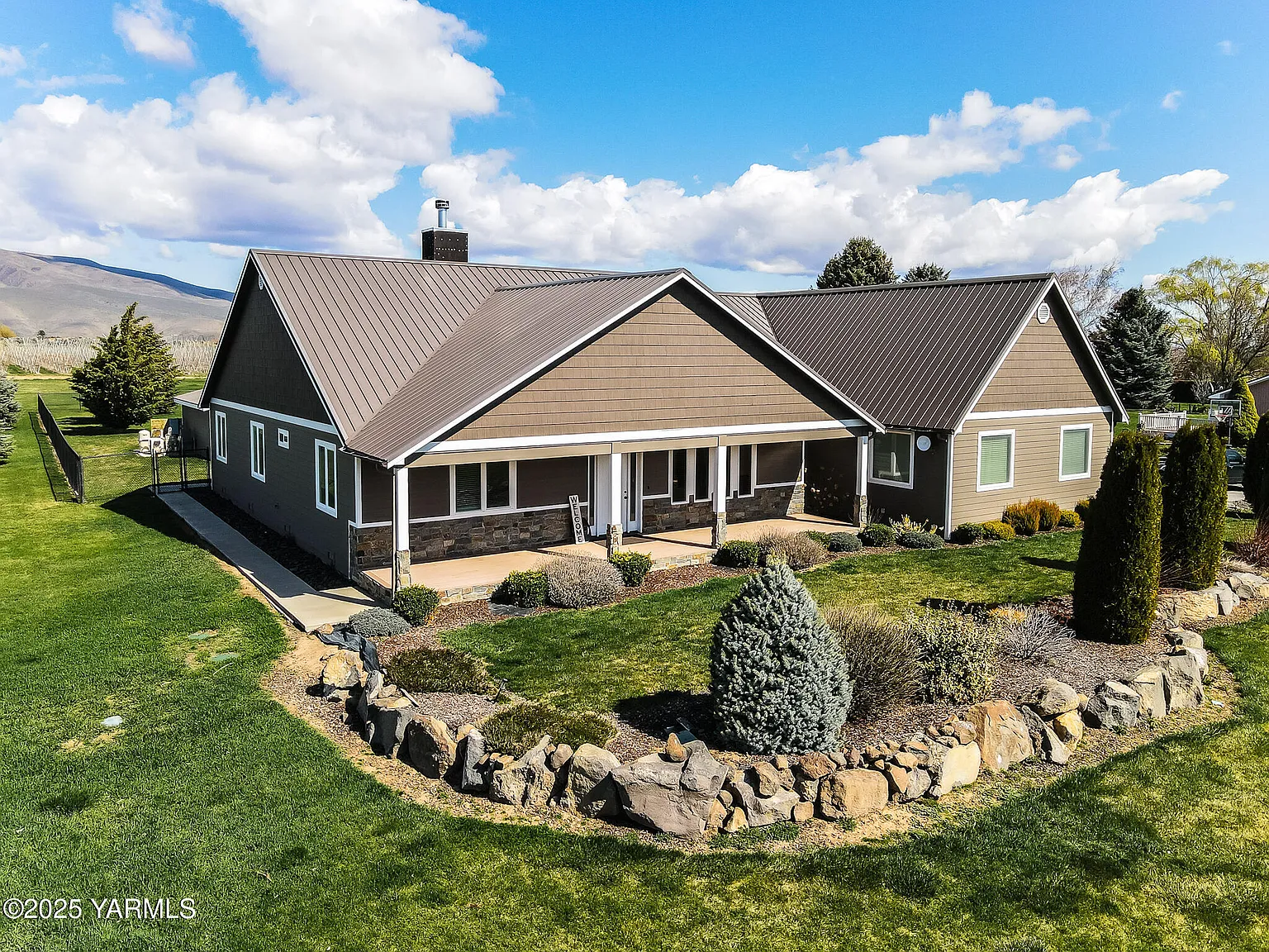 795 Rosenkranz Rd photo 1