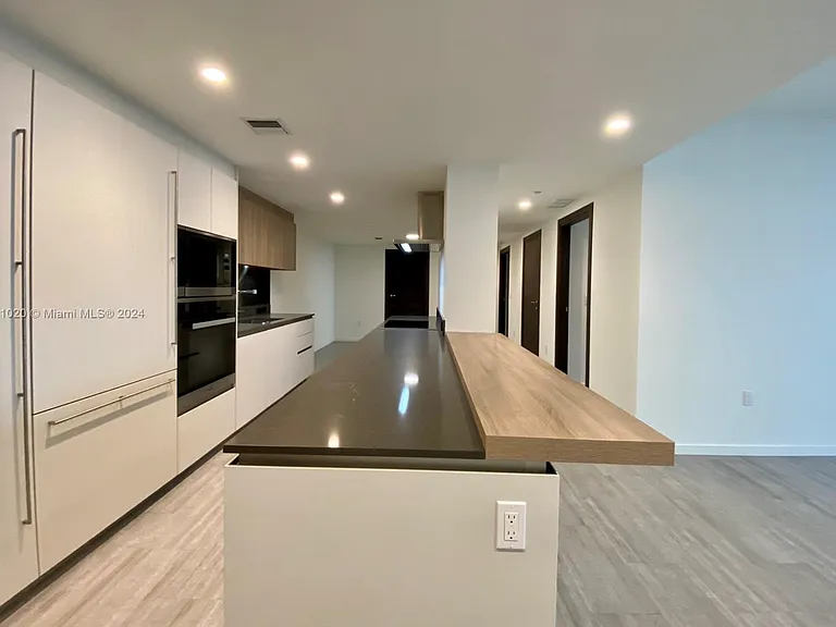 1000 Brickell Plz #2906 — Photo 1