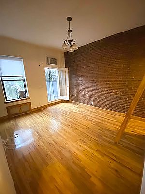 3rd image of 323 W 75th St #3BB