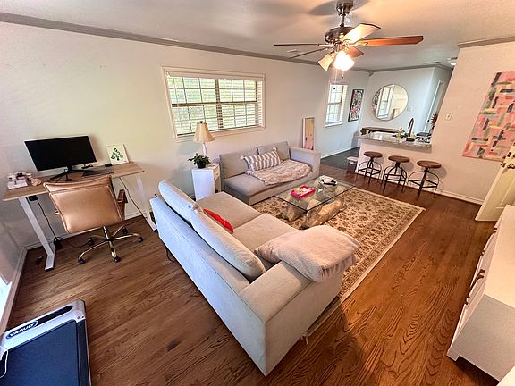 2nd image of 4222 Newton Ave APT 201