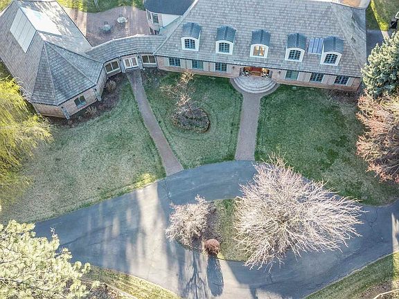 3rd image of 6320 S Verona Ln