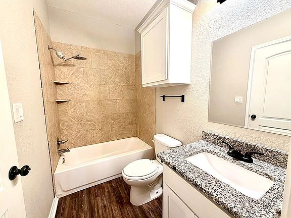 3rd image of 2108 Cavitt Ave Unit A