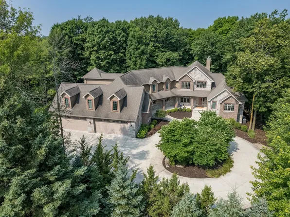 W1588 Land View Rd, Kaukauna, WI 54130