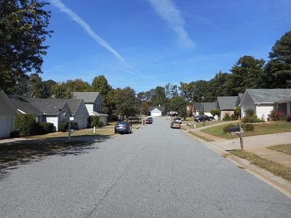 4th image of 2675 Avalon Pl