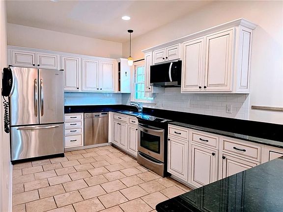5th image of 1510 Joseph St APT D