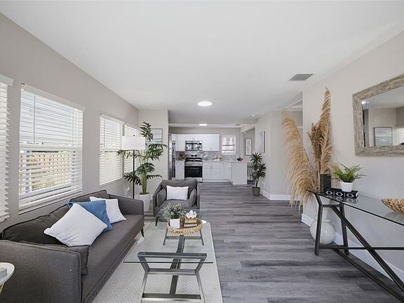 4th image of 1540 TILLEY AVENUE