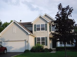 253 Woodland Park Cir, Gilberts, IL 60136