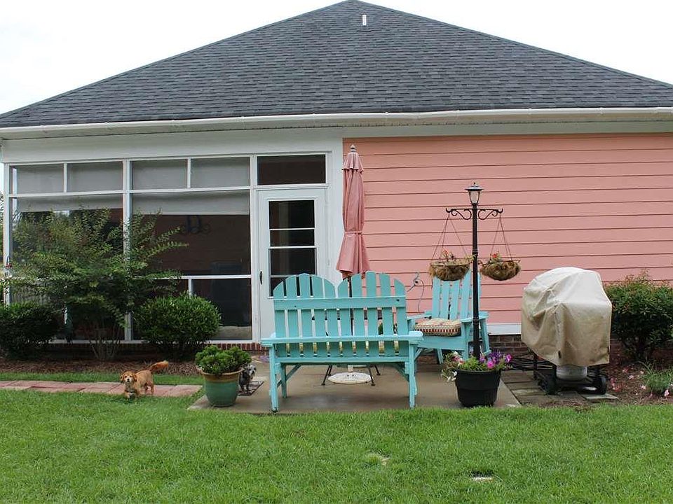 2nd image of 716 Veranda Way