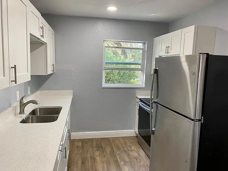 3813 1/2 E Miller Ave — Photo 9