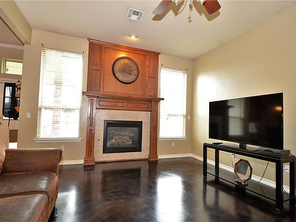 3rd image of 1148 SW 127th Pl