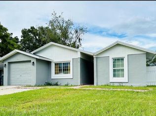 2913 Burr Oak Dr, Tampa, FL 33618