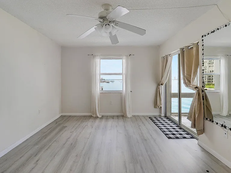 410 Wilma Cir #308 — Photo 22