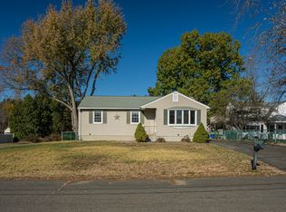 71 Crest St, Ludlow, MA 01056