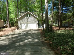 19 Fairway Ln, Ocean Pines, MD 21811