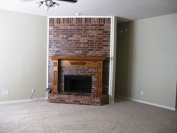 5th image of 2730 Green Gables Ct