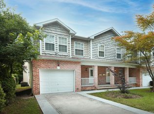 34 Dunes Ln, Port Washington, NY 11050