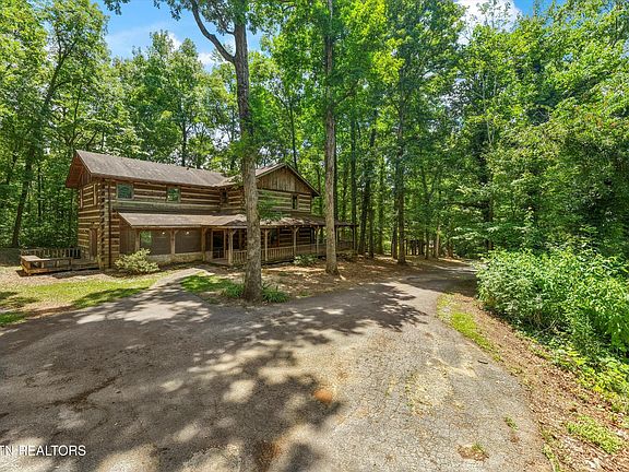 4th image of 122 Land Oak Rd
